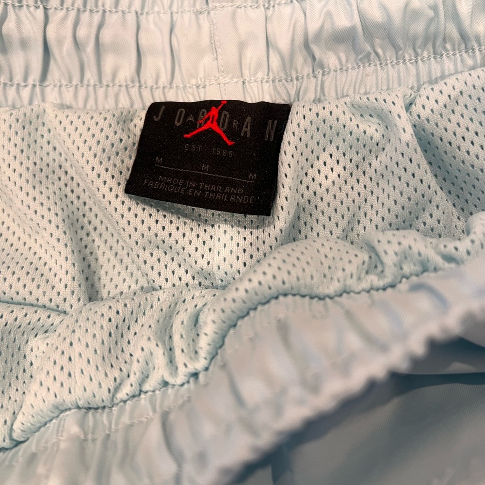Jordan Essentials Shorts - Picture 6 of 7